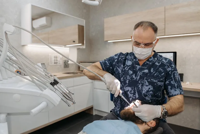 combien gagne un dentiste